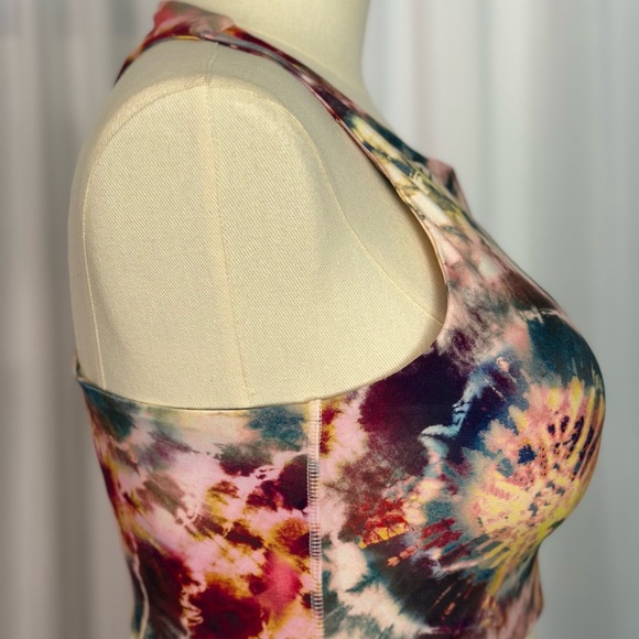 Betsey Johnson Racer Back Vibrant Tie-Dye Tank (726) - Picture 4 of 11